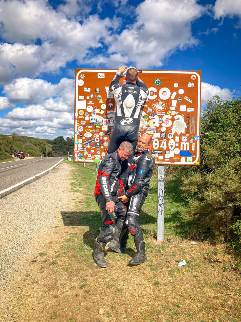 7f7f76b8-9f14-4bba-8143-ede6e1a8eed1